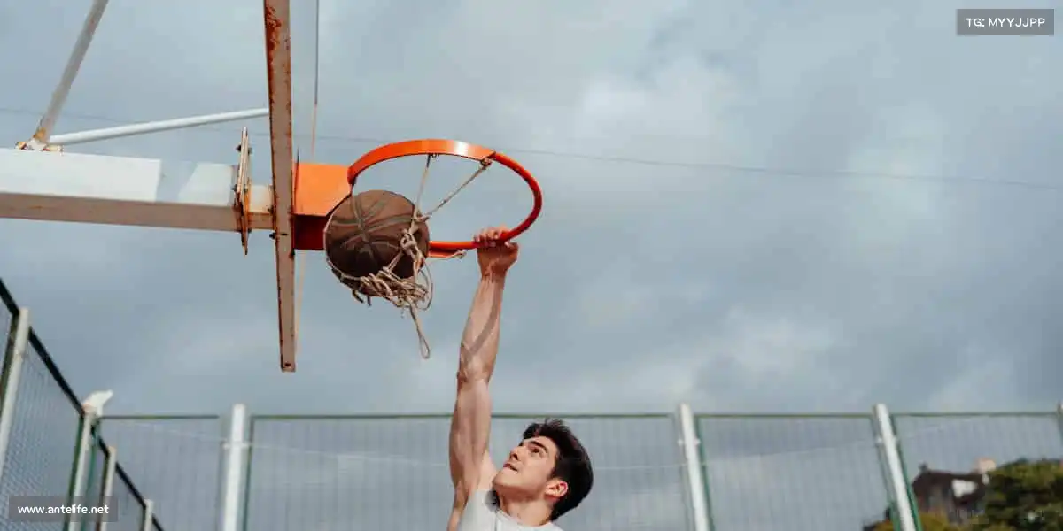 壹号娱乐🥊拳头握紧的是信念,挥出的是热爱 —— 这里,为每一份拼搏喝彩!